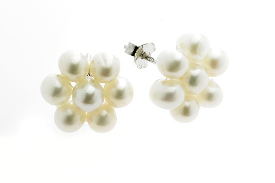 LYN1258 Flower Pearl Earrings